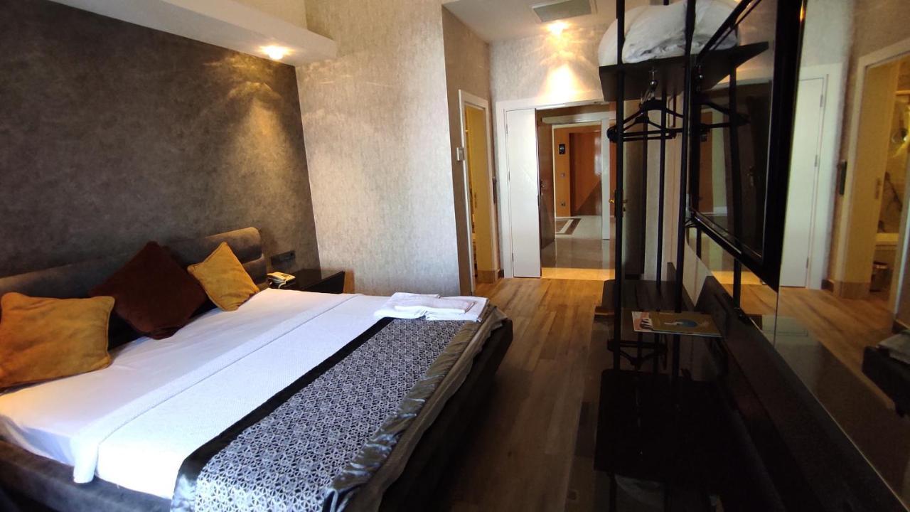 Отель Elite Luxury &